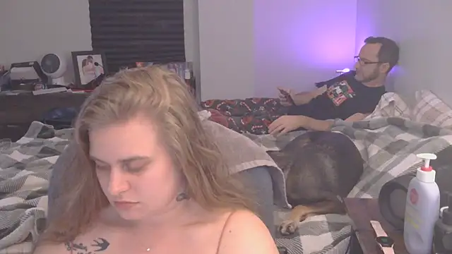 Sexyblonde12344 online show from 12-16-25, 12:37