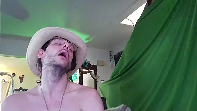 MasterDaddyCool online show from 10-19-25, 12:50