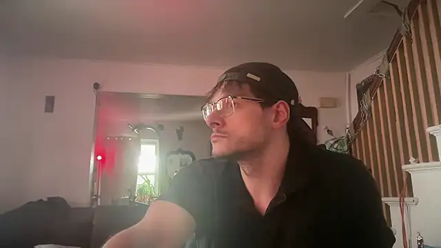 Snapshot of MasterDaddyCool chatting on 05-13-26, 07:55 MasterDaddyCool online show from 05-13-26, 07:55