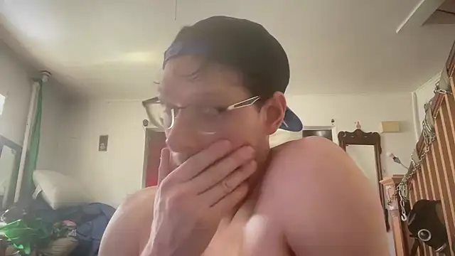 Snapshot of MasterDaddyCool chatting on 05-17-26, 05:53 MasterDaddyCool online show from 05-17-26, 05:53