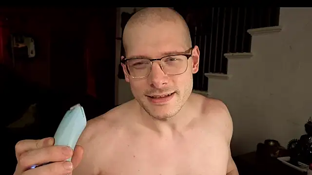 Snapshot of MasterDaddyCool chatting on 06-14-26, 02:24 MasterDaddyCool online show from 06-14-26, 02:24