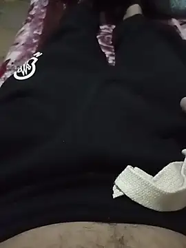 Snapshot of John_big345 chatting on 03-12-26, 06:19 John big345 online show from 03-12-26, 06:19