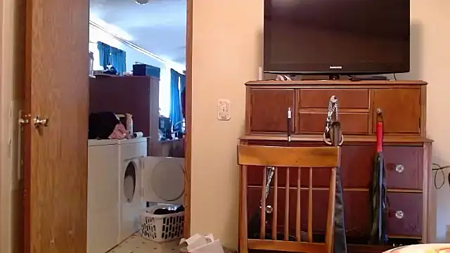 spicyphoenix online show from 09-18-25, 07:27