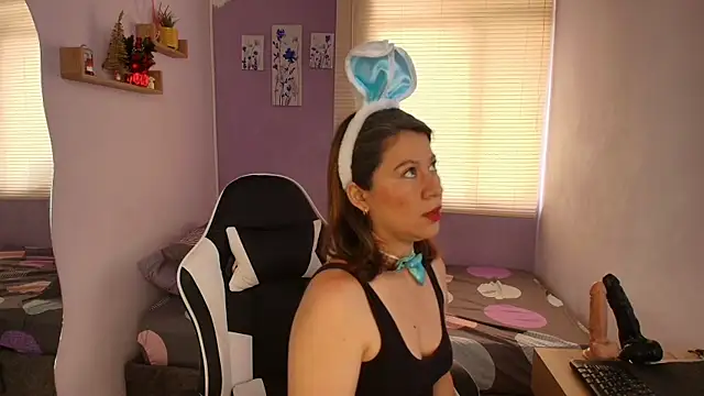 luna desiree online show from 11-29-25, 09:29