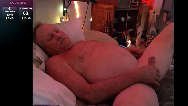 Snapshot of Pussyeat2please chatting on 12-02-25, 02:34 Pussyeat2please online show from 12-02-25, 02:34