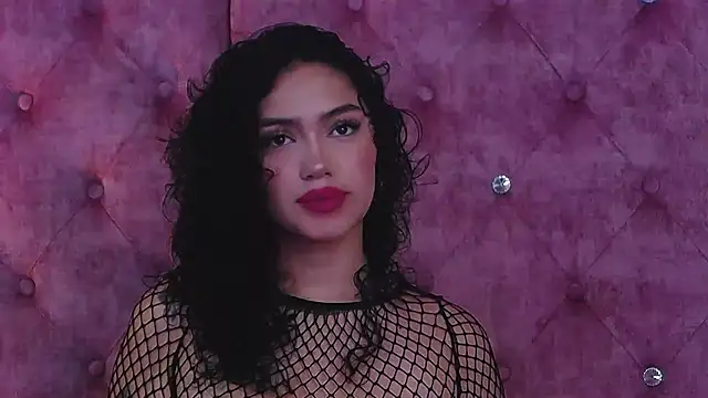 Snapshot of MaddisonBelucci chatting on 09-19-25, 08:31 MaddisonBelucci online show from 09-19-25, 08:31