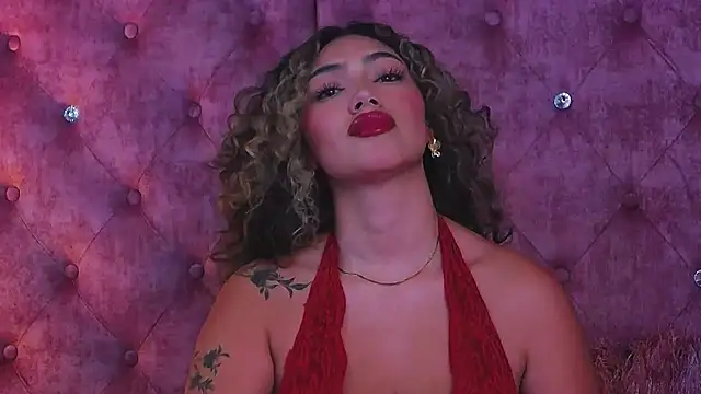 Snapshot of MaddisonBelucci chatting on 10-24-25, 08:38 MaddisonBelucci online show from 10-24-25, 08:38