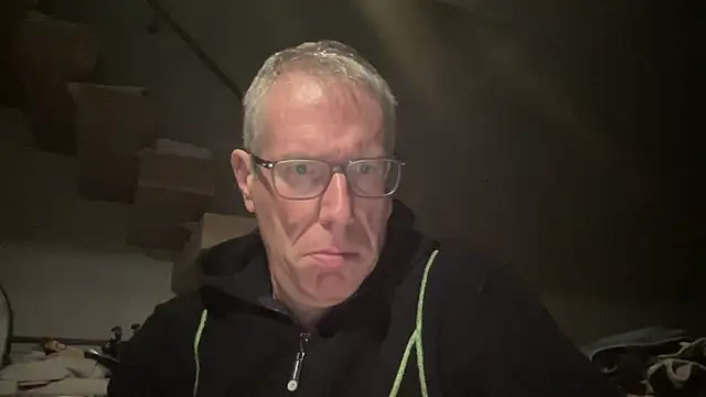 choupipat1 online show from 10-06-25, 10:51