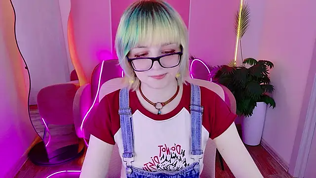 CoralineYoung online show from 06-24-26, 05:06