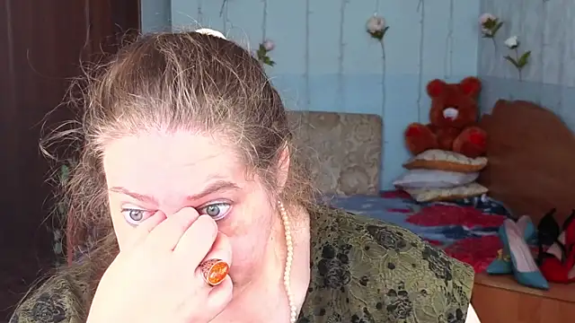 Snapshot of Audrey_Aura chatting on 09-14-25, 05:28 Audrey Aura online show from 09-14-25, 05:28