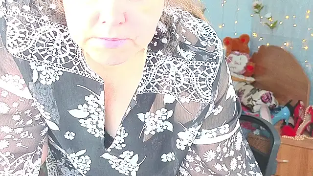 Snapshot of Audrey_Aura chatting on 09-17-25, 05:09 Audrey Aura online show from 09-17-25, 05:09