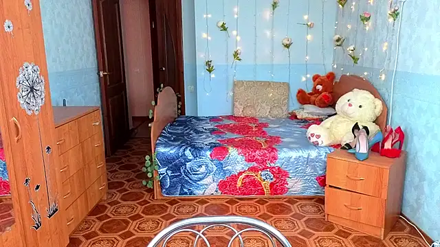 Snapshot of Audrey_Aura chatting on 10-10-25, 05:06 Audrey Aura online show from 10-10-25, 05:06