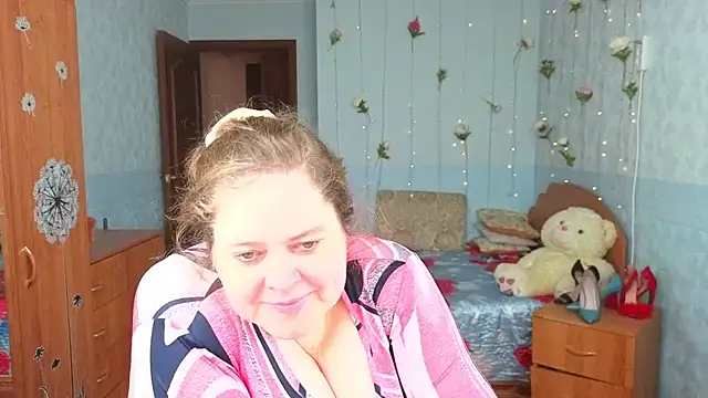 Snapshot of Audrey_Aura chatting on 10-13-25, 05:07 Audrey Aura online show from 10-13-25, 05:07