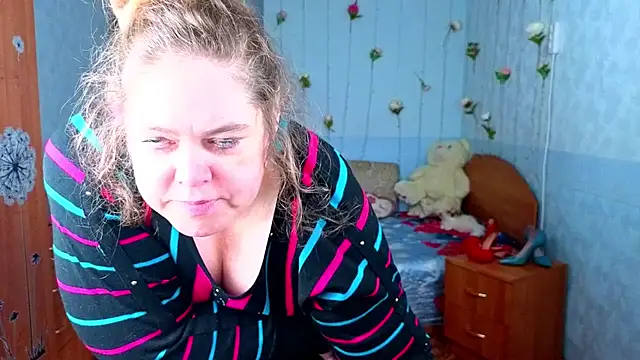 Snapshot of Audrey_Aura chatting on 10-20-25, 05:08 Audrey Aura online show from 10-20-25, 05:08