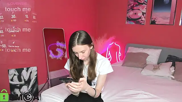 Snapshot of Lisbeth__Salander chatting on 09-14-25, 01:49 Lisbeth  Salander online show from 09-14-25, 01:49
