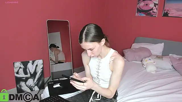 Snapshot of Lisbeth__Salander chatting on 09-16-25, 02:34 Lisbeth  Salander online show from 09-16-25, 02:34