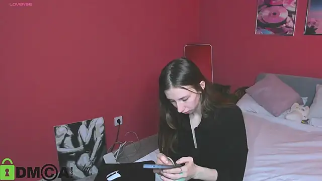 Snapshot of Lisbeth__Salander chatting on 09-26-25, 02:37 Lisbeth  Salander online show from 09-26-25, 02:37