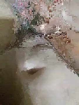 Snapshot of Golditoa chatting on 12-15-25, 03:33 Golditoa online show from 12-15-25, 03:33