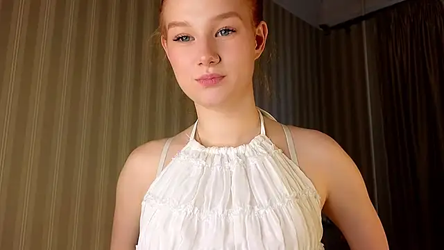 Snapshot of Juuulia_ chatting on 05-22-26, 02:44 Juuulia online show from 05-22-26, 02:44