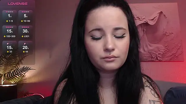 Snapshot of MikaSnake chatting on 09-11-25, 09:37 MikaSnake online show from 09-11-25, 09:37