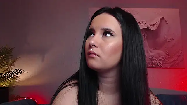 Snapshot of MikaSnake chatting on 09-15-25, 09:37 MikaSnake online show from 09-15-25, 09:37