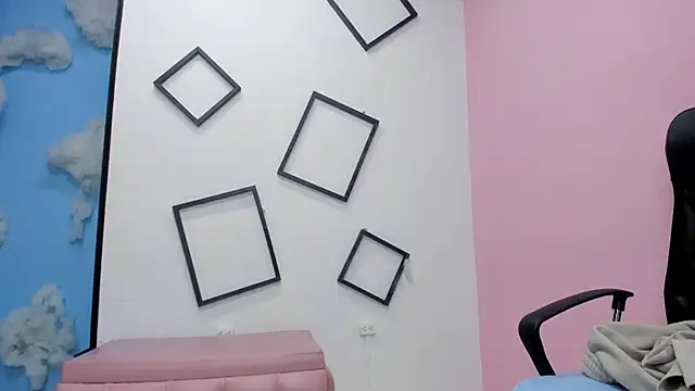 Snapshot of paula_miler1 chatting on 10-02-25, 02:35 paula miler1 online show from 10-02-25, 02:35