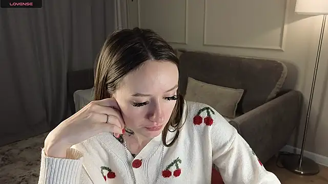 Snapshot of cutienaughtygirl chatting on 11-24-25, 12:16 cutienaughtygirl online show from 11-24-25, 12:16