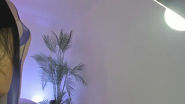 Hadid Jimenez  online show from 04-23-26, 08:22