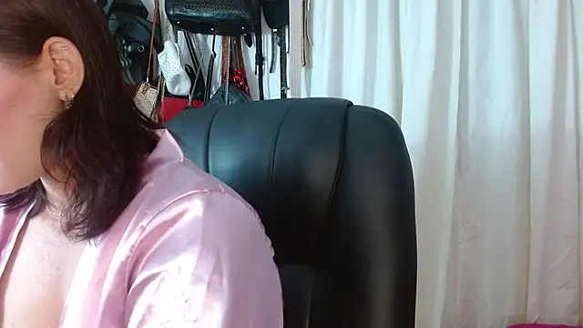 BriggiteSkyAngels online show from 10-25-25, 09:17