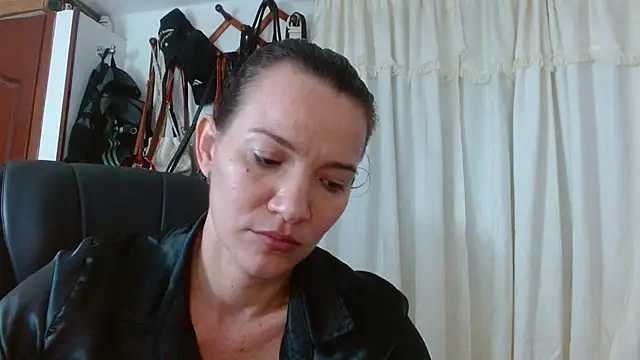 BriggiteSkyAngels online show from 11-21-25, 08:35