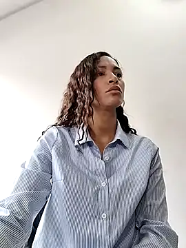 SofiaDelicia online show from 10-17-25, 02:08