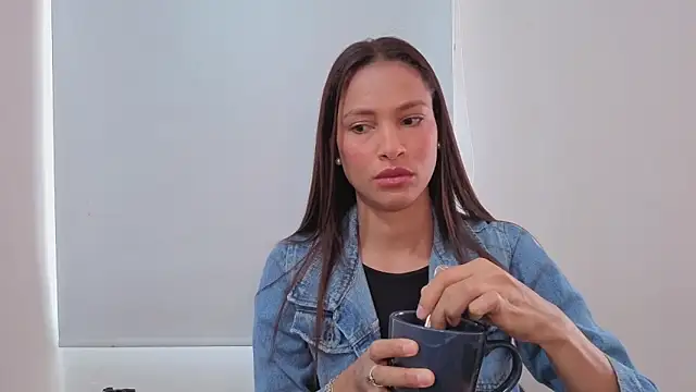 Snapshot of SofiaDelicia chatting on 12-01-25, 02:44 SofiaDelicia online show from 12-01-25, 02:44