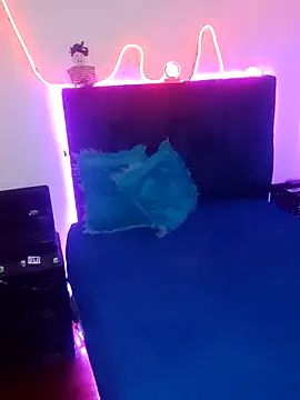 Snapshot of Tattoboy19cm chatting on 09-14-25, 11:59 Tattoboy19cm online show from 09-14-25, 11:59