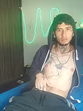 Snapshot of Tattoboy19cm chatting on 10-12-25, 09:25 Tattoboy19cm online show from 10-12-25, 09:25