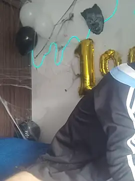 Snapshot of Tattoboy19cm chatting on 10-25-25, 03:07 Tattoboy19cm online show from 10-25-25, 03:07