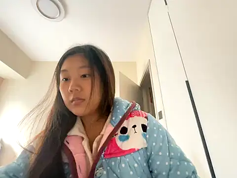 xena0501 online show from 11-21-25, 08:02