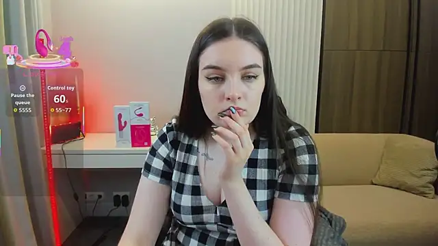  Shy Jenny  online show from 12-17-25, 01:00