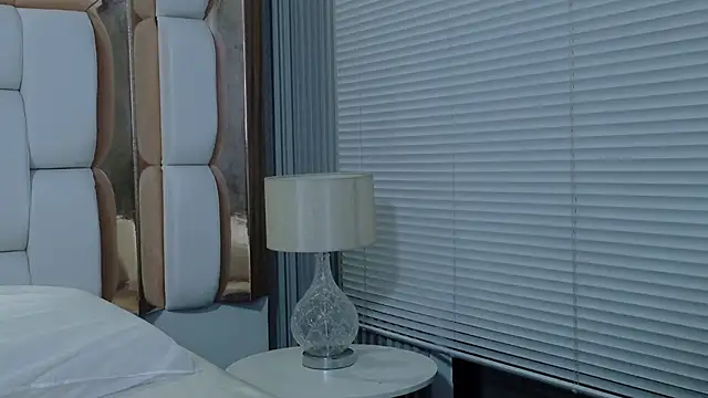 cutepetitee online show from 11-12-25, 08:04