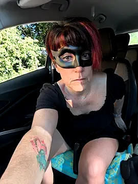 DragonflyExhib online show from 04-25-26, 03:09