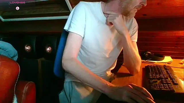 Snapshot of Vrenico-SC chatting on 09-08-25, 04:17 Vrenico-SC online show from 09-08-25, 04:17