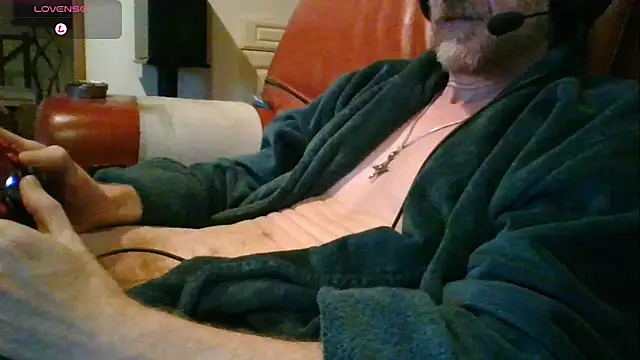 Snapshot of Vrenico-SC chatting on 09-27-25, 10:48 Vrenico-SC online show from 09-27-25, 10:48