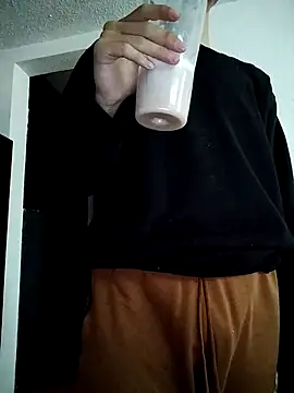 Snapshot of Loveshady981 chatting on 11-25-25, 05:24 Loveshady981 online show from 11-25-25, 05:24