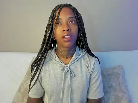 Pauline Fox online show from 09-22-25, 02:35