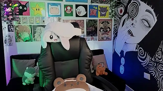 Yuhwan  online show from 09-09-25, 09:14