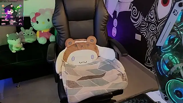 Yuhwan  online show from 11-10-25, 07:13