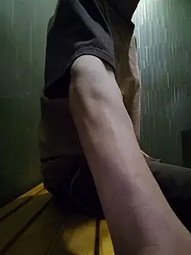 Snapshot of zzangzoa chatting on 11-04-25, 09:41 zzangzoa online show from 11-04-25, 09:41