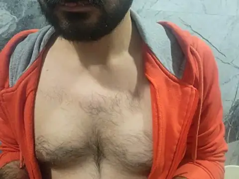 Snapshot of mlove902 chatting on 12-14-25, 07:29 mlove902 online show from 12-14-25, 07:29