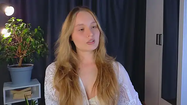 lisa schiele online show from 09-21-25, 07:59