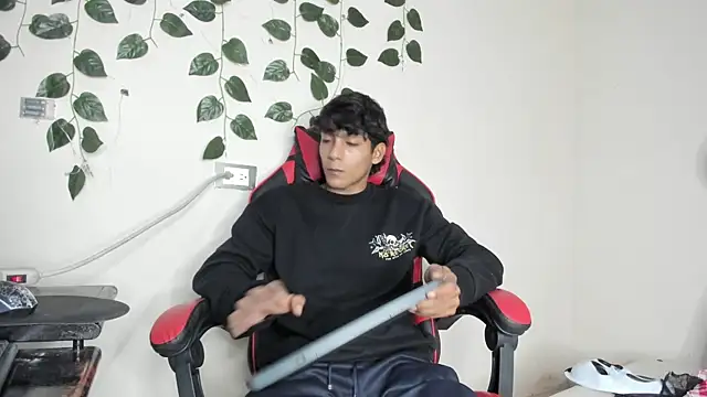 axel rousse2 online show from 10-29-25, 09:16