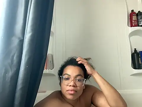 Snapshot of zahrabliss chatting on 09-19-25, 07:14 zahrabliss online show from 09-19-25, 07:14